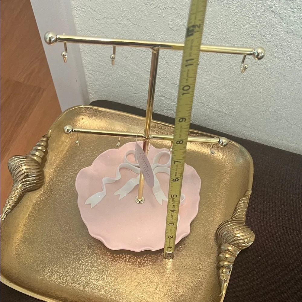 #1544**Gold and Pink Jewelry Stand - Picture 4 of 17